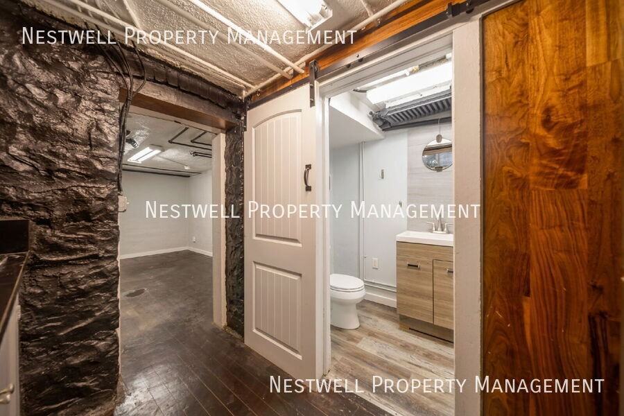 1001 E South Temple #6 - Photo 4 of 19