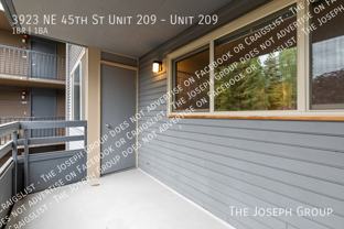 3923 Ne 45th St Apt 209 #209 - Photo 1 of 1