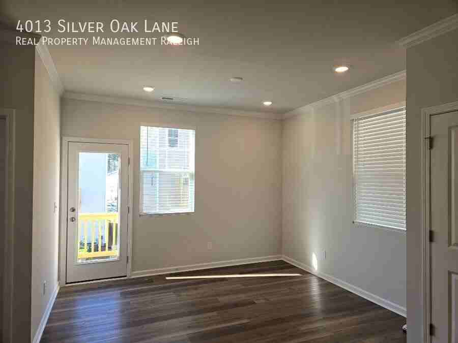 4013 Silver Oak Ln - Photo 6 of 16