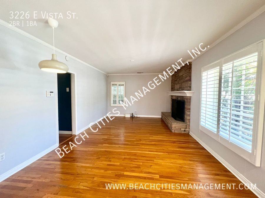 3226 E Vista St - Photo 4 of 39