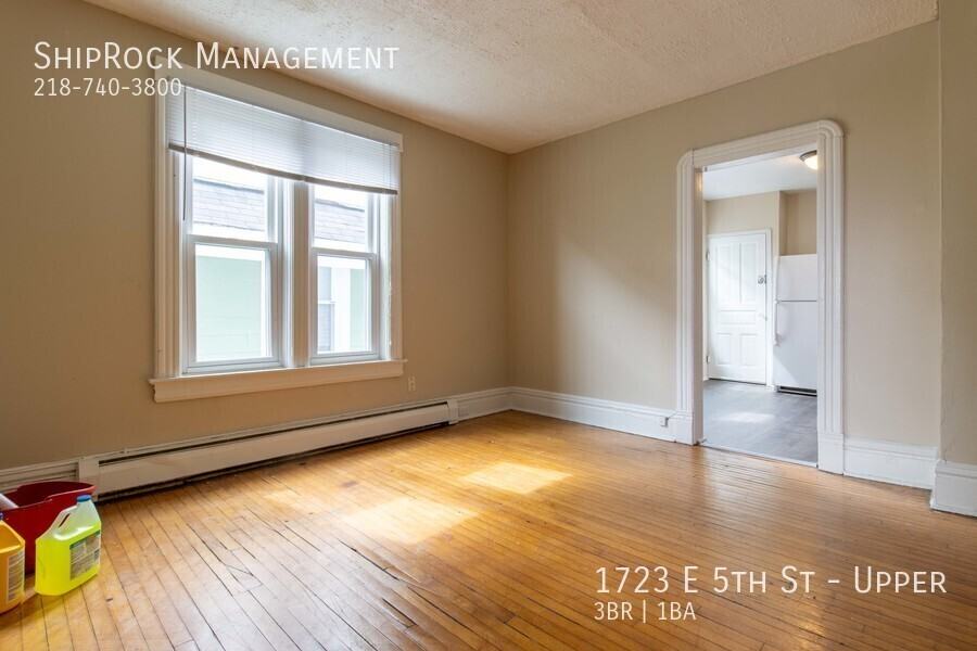 1723 E 5th St - Photo 6 of 16