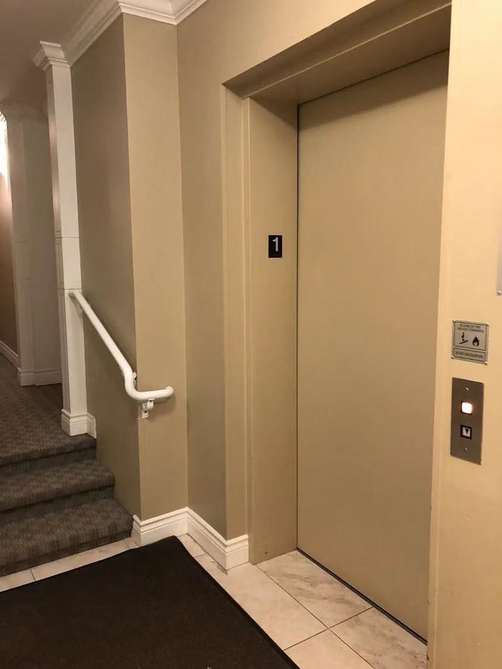 2628 Yew St - Photo 3 of 13