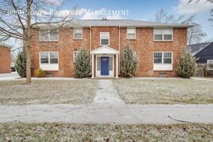 featured image of 880 Millersport Hwy #1