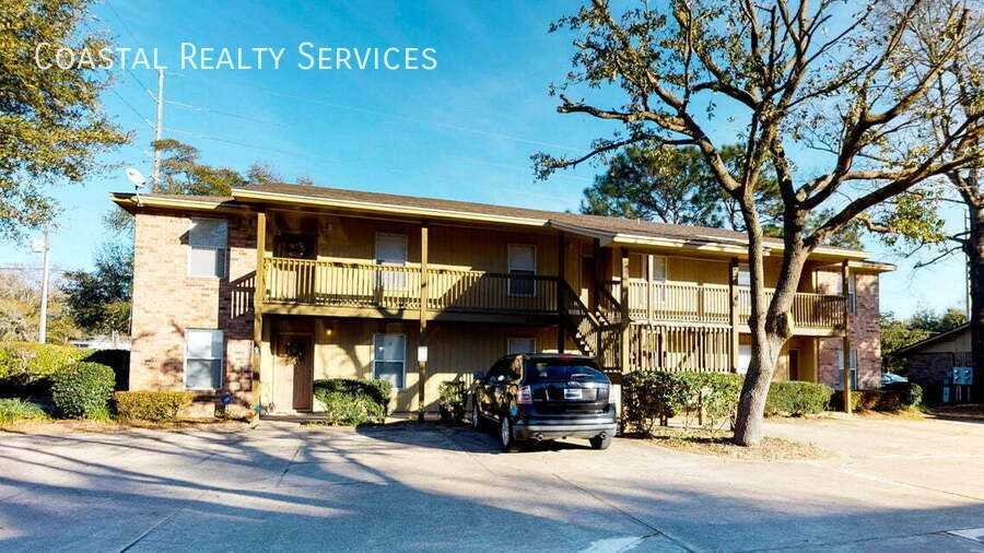 895 Silverwood 6 - Photo 3 of 15