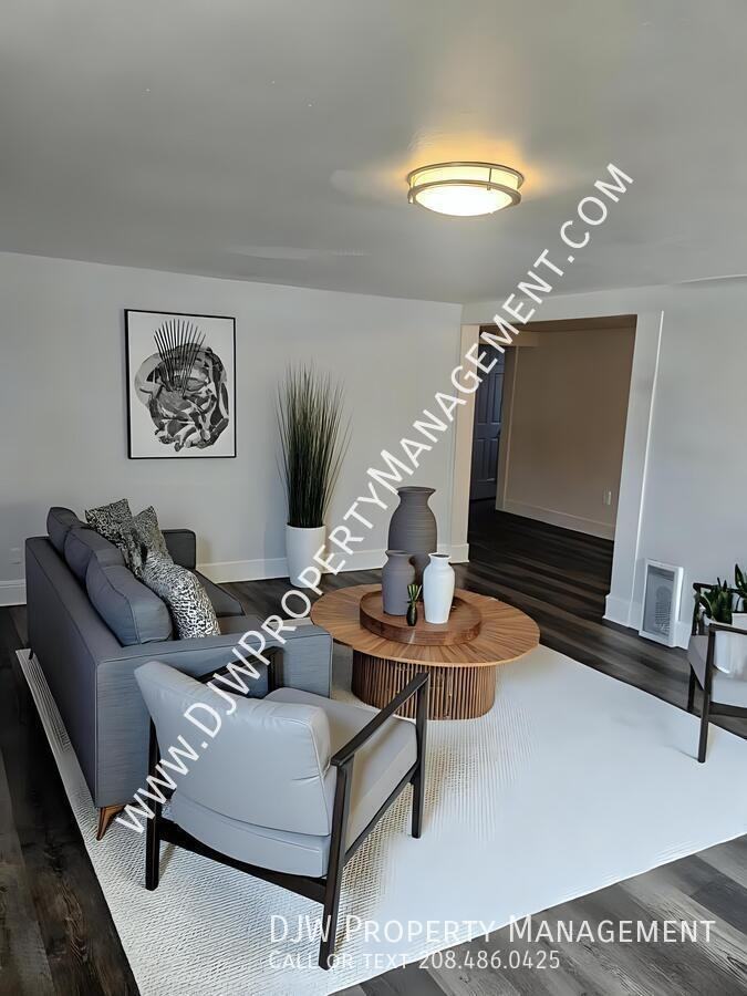 506 5th Ave S - Photo 3 of 7