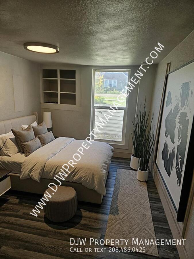 506 5th Ave S - Photo 5 of 7