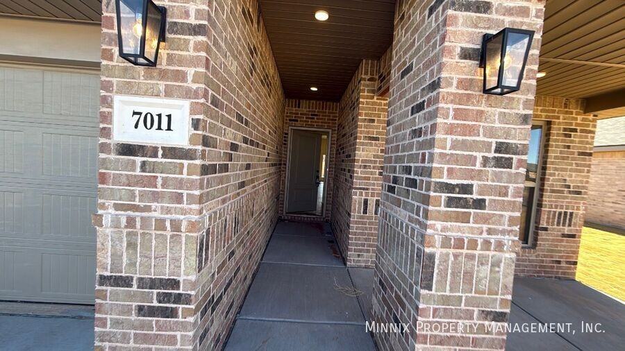 7011 14th St - Photo 6 of 6