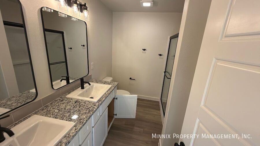 7213 7th St - Photo 4 of 5