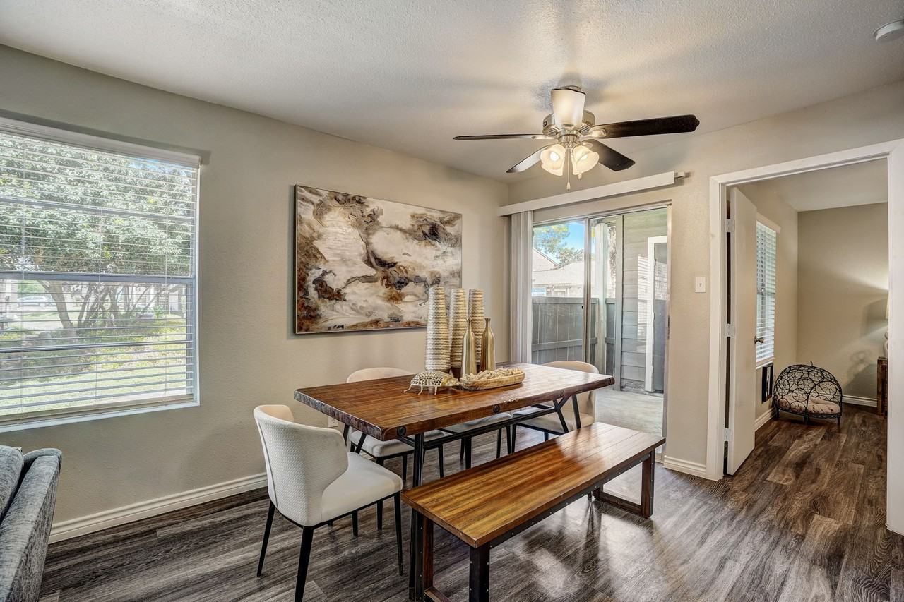 Summit at Champions - Photo 5 of 36