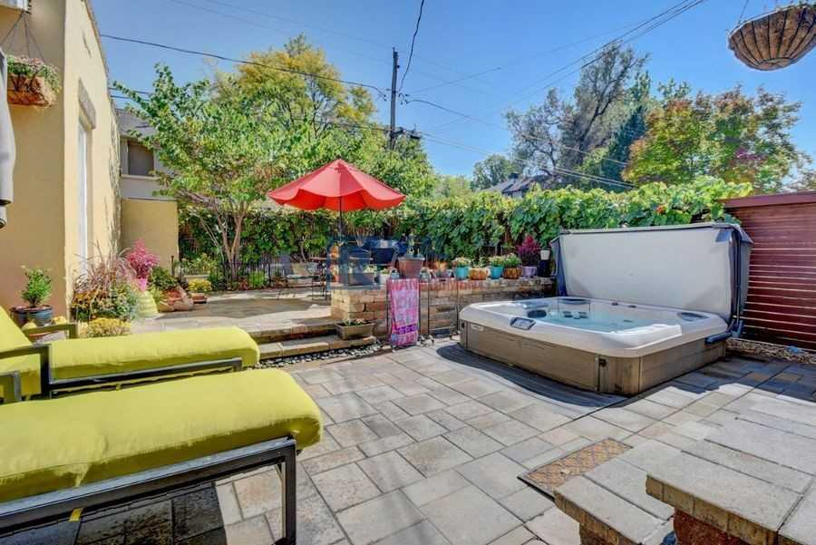 594 S Ogden St - Photo 4 of 47