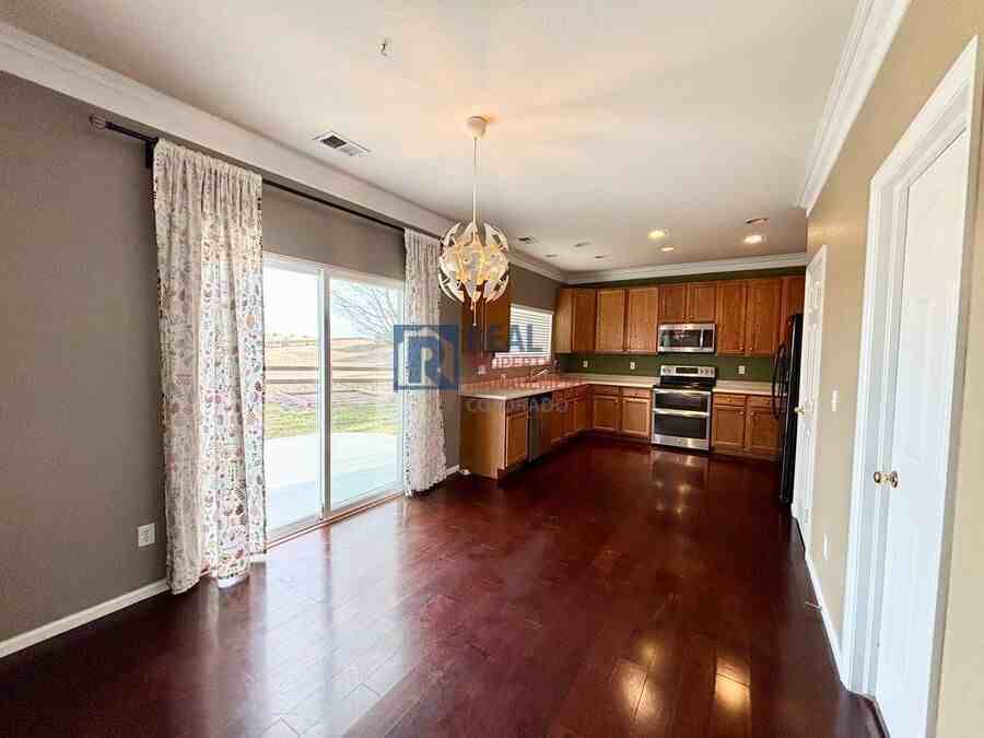 16800 E Hollow Horn Ave - Photo 5 of 15