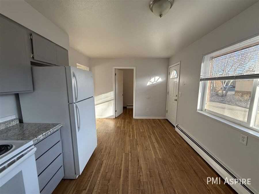 1410 E 16th St #1428 - Photo 6 of 16