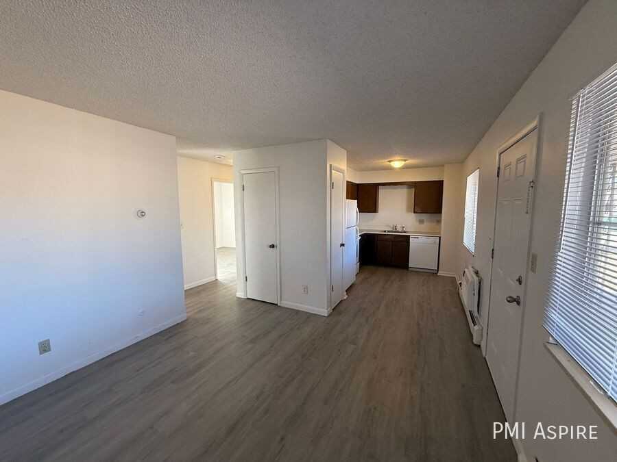 2916 Glen Dale Dr #2 - Photo 3 of 8