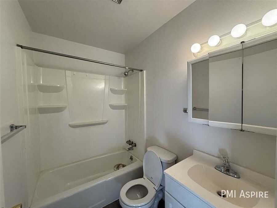 2916 Glen Dale Dr #2 - Photo 7 of 8