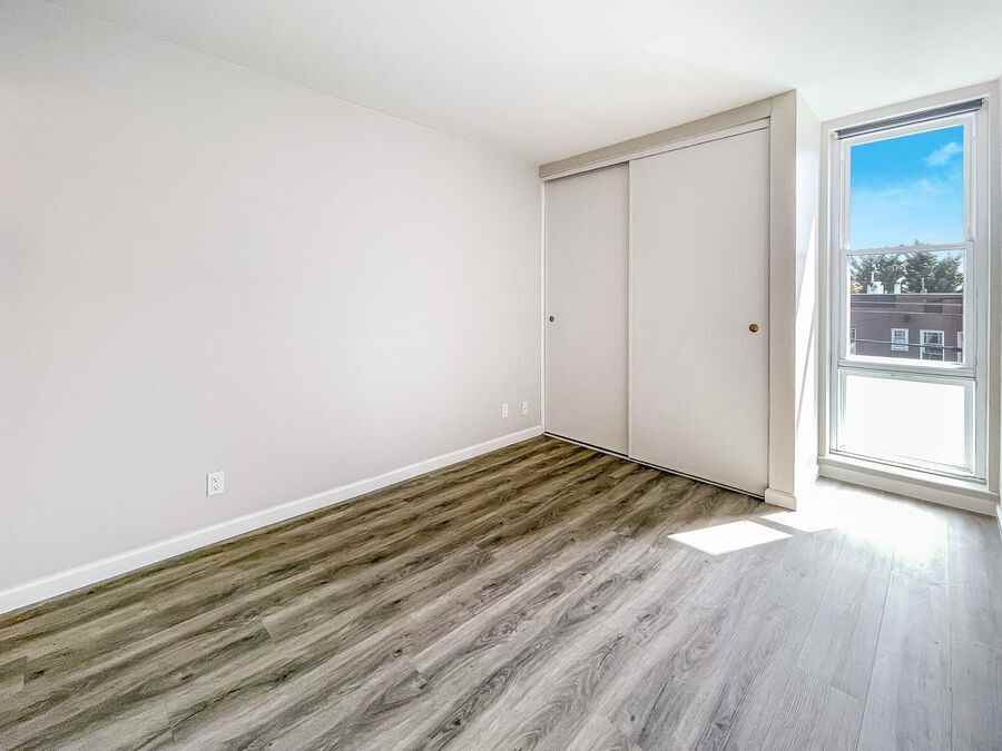 450 Alcatraz Ave #15 - Photo 6 of 12