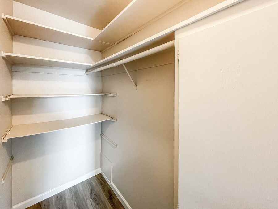 450 Alcatraz Ave #15 - Photo 7 of 12