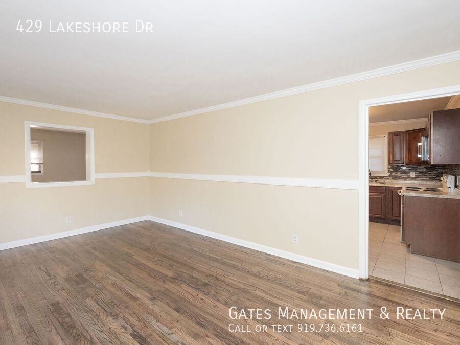 429 Lakeshore Dr - Photo 2 of 31