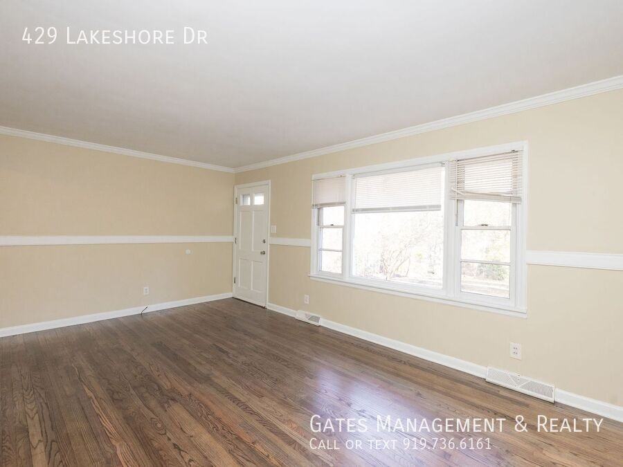 429 Lakeshore Dr - Photo 4 of 31