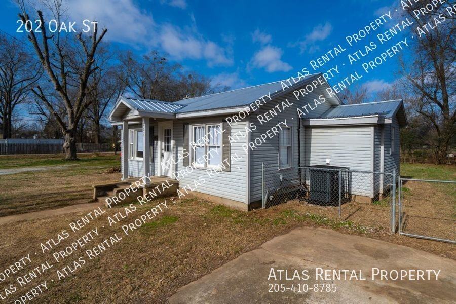 202 Oak St - Photo 2 of 26