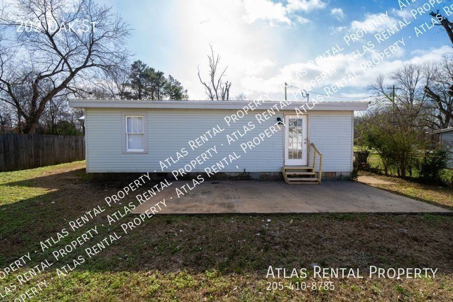 202 Oak St - Photo 5 of 26