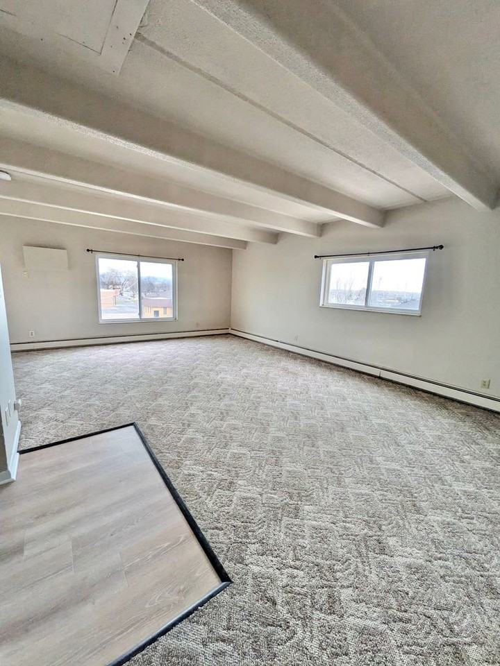 108 Arthur St #9 - Photo 4 of 38