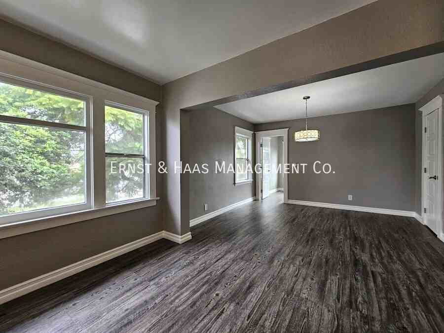 755 Elm Ave - Photo 3 of 13