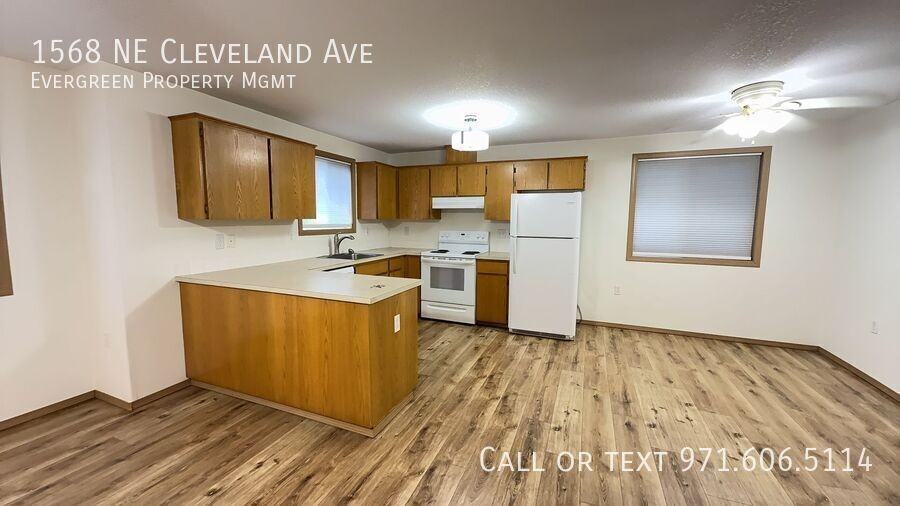 1568 Ne Cleveland Ave - Photo 5 of 19