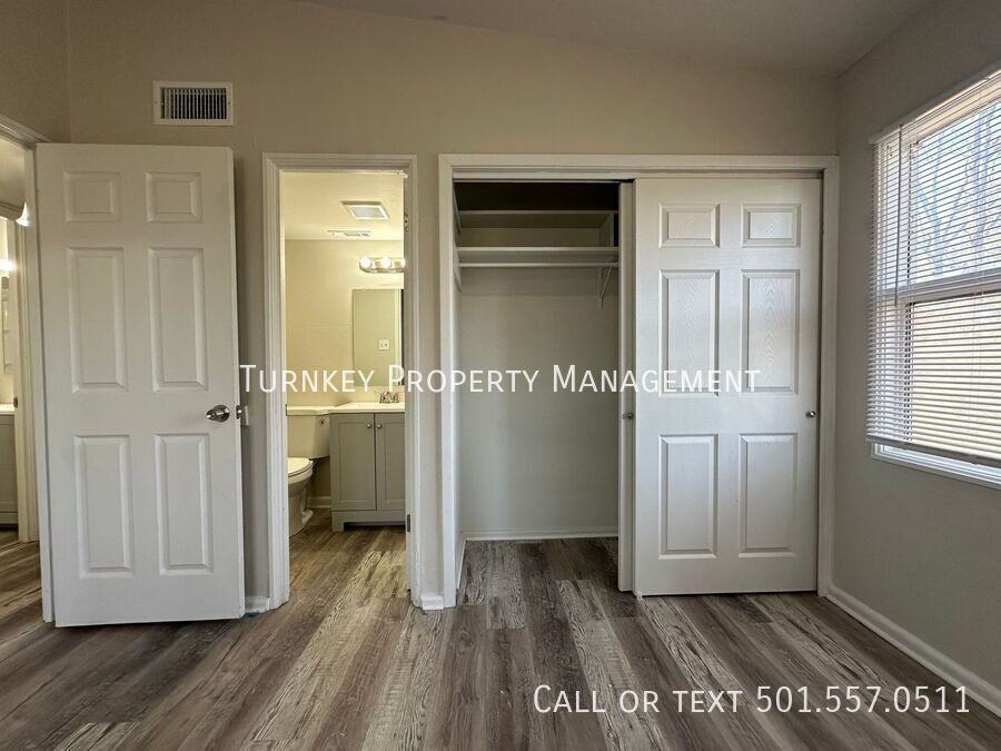 21 Windsor Dr - Photo 4 of 22