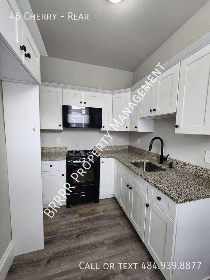 46 Cherry St #REAR - Photo 5 of 28