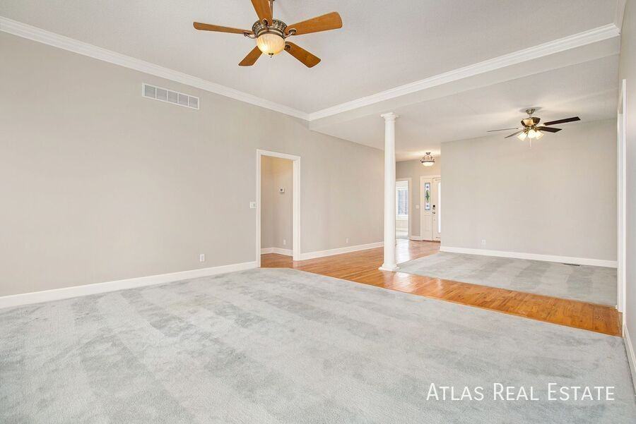 1113 Sw Blazing Star Dr - Photo 3 of 16