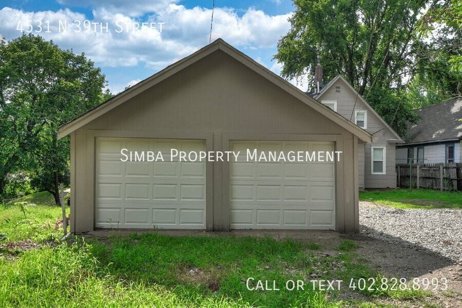 4531 N 39th St - Photo 5 of 34