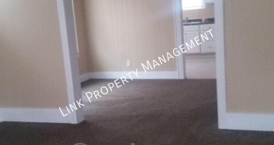 210 S Moore Rd - Photo 3 of 5