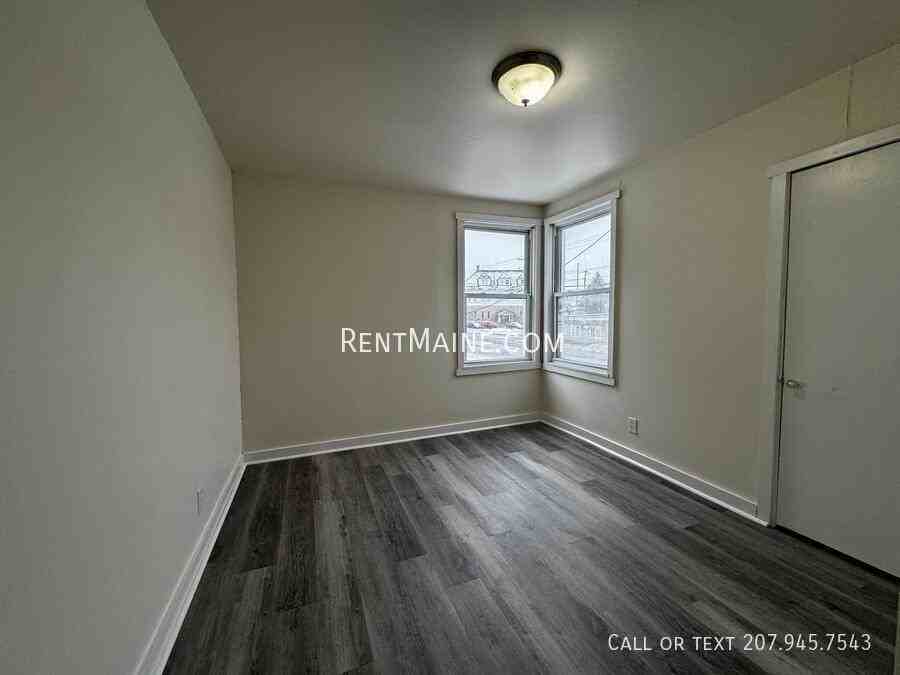 276 Main St #3 - Photo 7 of 11