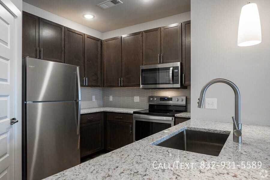 15500 Middlebrook Dr - Photo 2 of 10