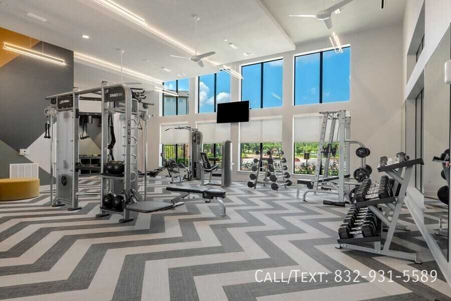 15500 Middlebrook Dr - Photo 7 of 10