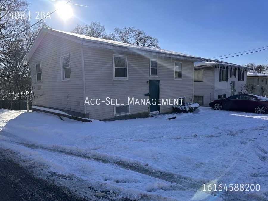 530 Hall St Se - Photo 2 of 22