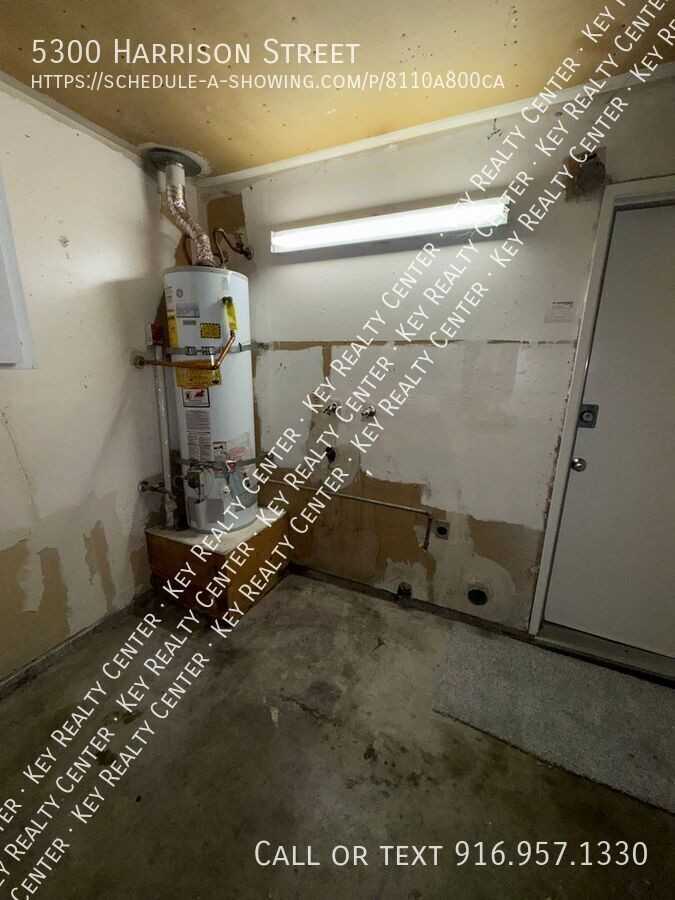 5300 Harrison St - Photo 4 of 16