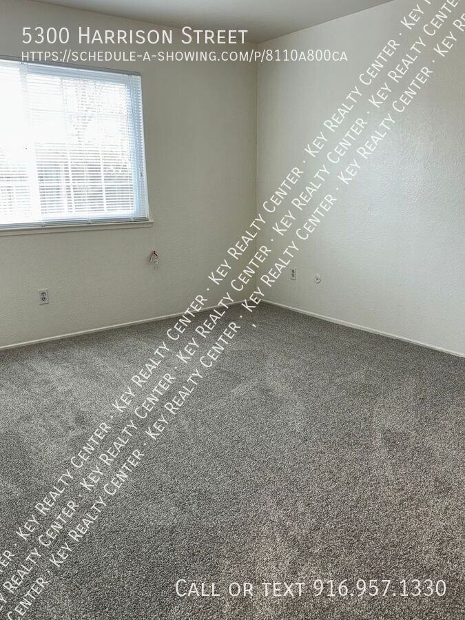 5300 Harrison St - Photo 7 of 16