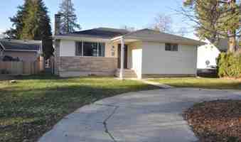 featured image of 212 N 4th St