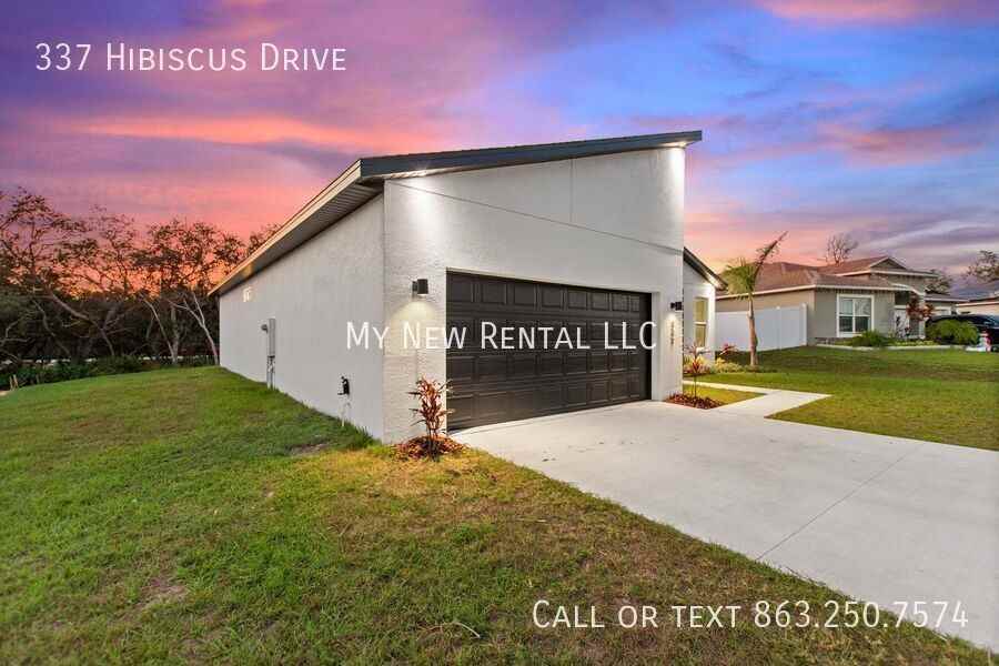 337 Hibiscus Dr - Photo 4 of 34