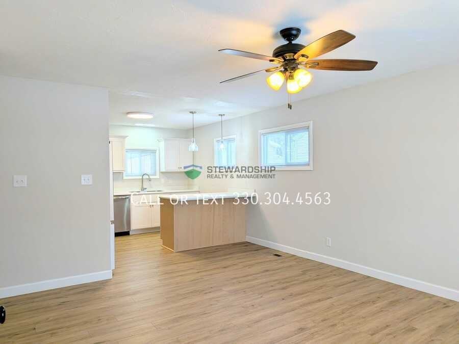 2881 Archwood Pl - Photo 4 of 23