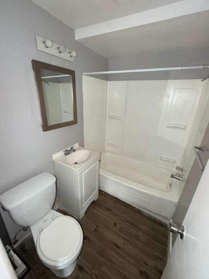 15112 Euclid Avenue, Unit 102 - Photo 5 of 9