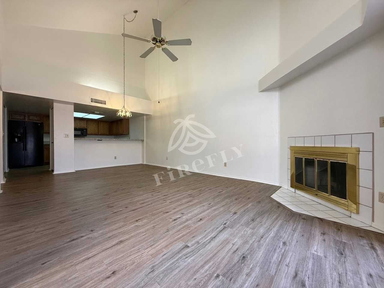 1111 West Summit Place, Unit 73 - Photo 5 of 18