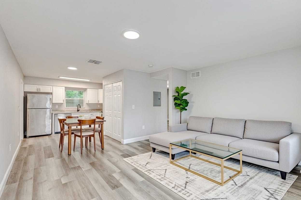 8725 North 50th Street, Unit C - Photo 2 of 19