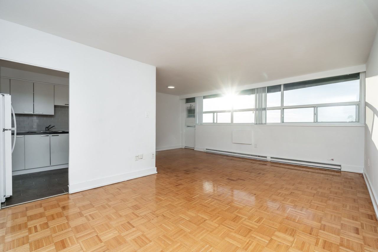 263-265 Dixon Rd - Photo 4 of 50