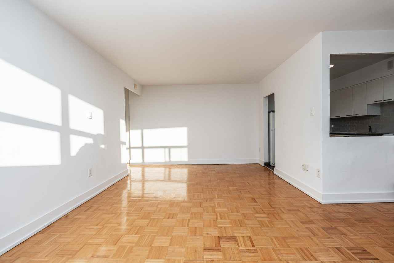 263-265 Dixon Rd - Photo 5 of 50