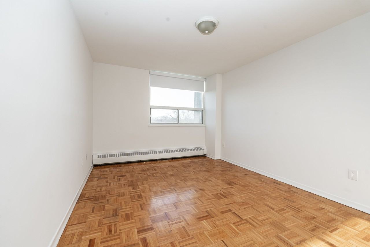 263-265 Dixon Rd - Photo 6 of 50