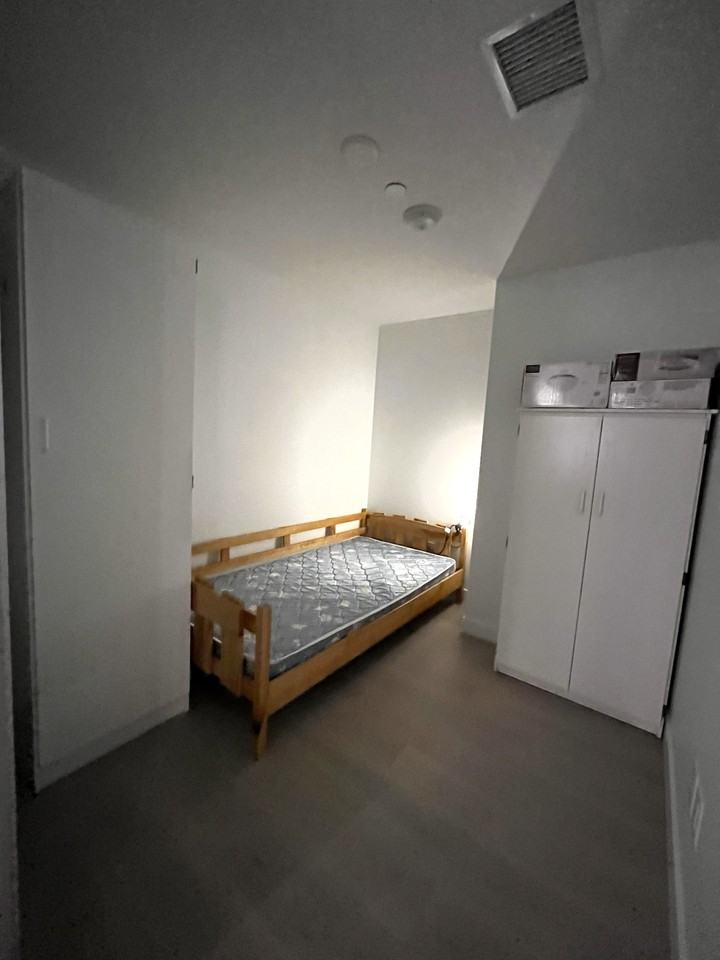 6537 Telford Avenue - Photo 7 of 16