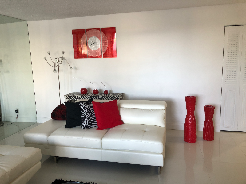 800 Parkview Dr #211 - Photo 5 of 24