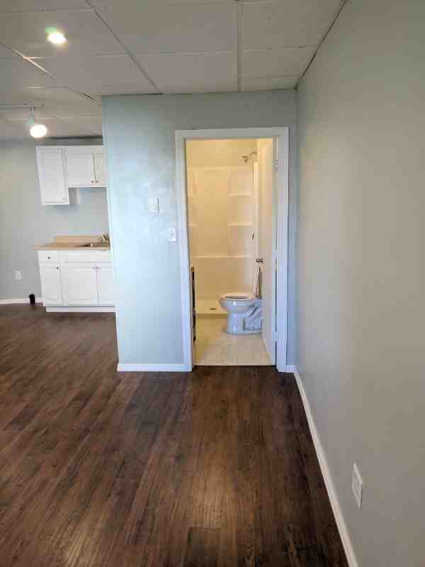 1172 Wyoming Ave - Photo 7 of 20